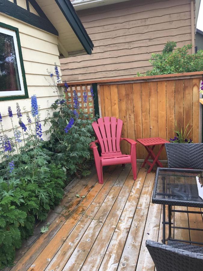 Hillside Bungalows Banff Bagian luar foto